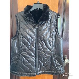 Black Reversible Vest / Puffer with Faux Fur